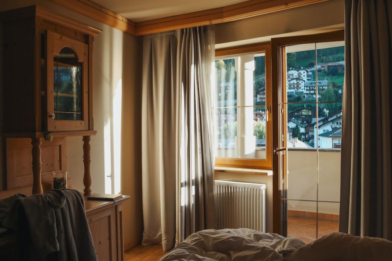 Mountain Bed And Breakfast - a bedroom with a bed and a window